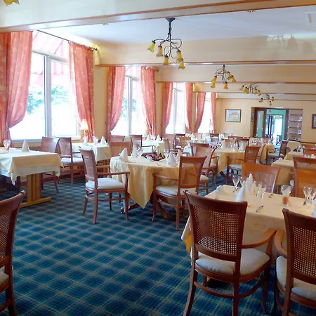 Hotel&restaurant Le Cardinal Poix-de-Picardie